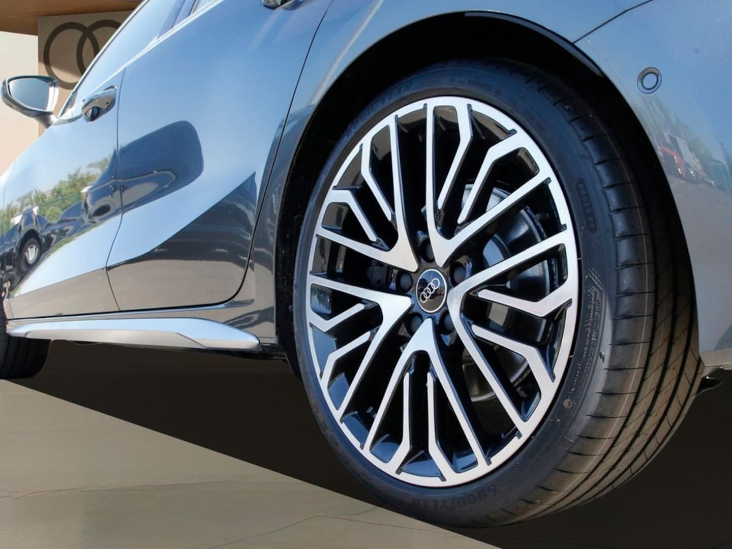 Bild über Audi S3 Sportback TFSI quattro S tronic - für weitere Informationen kontaktieren Sie den Audi Partner