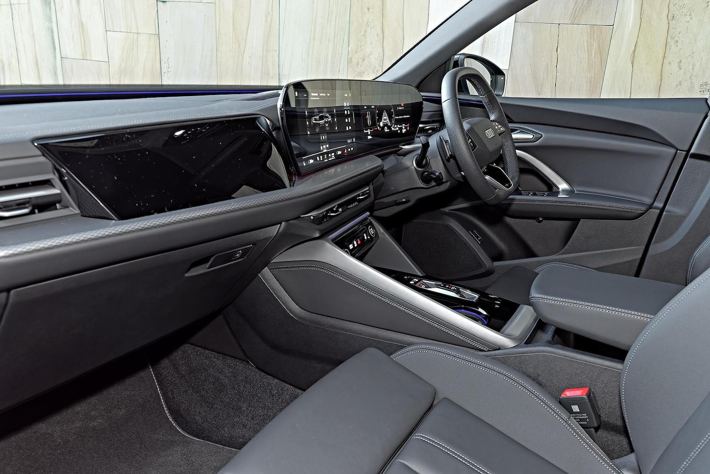 Image about Audi Q5 SUV TFSI quattro 200 kW sport