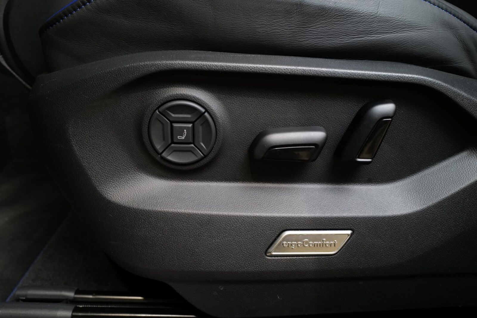 Volkswagen Touareg – Bild 13