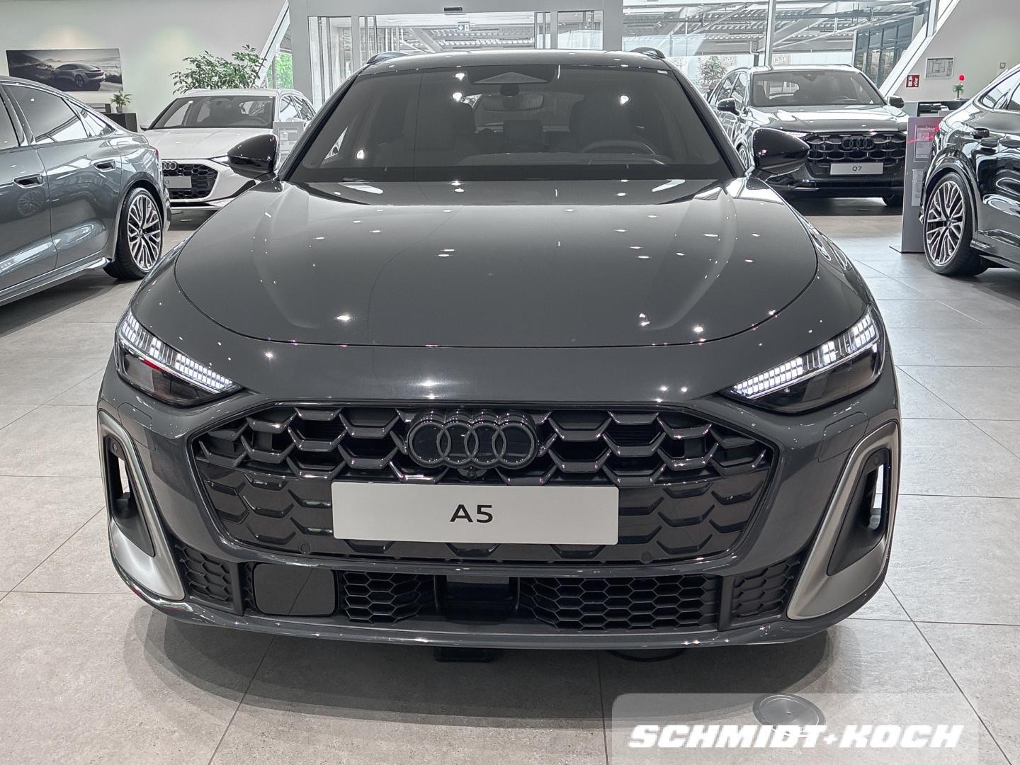 Bild über Audi A5 Avant TDI quattro 150 kW S tronic - für weitere Informationen kontaktieren Sie den Audi Partner