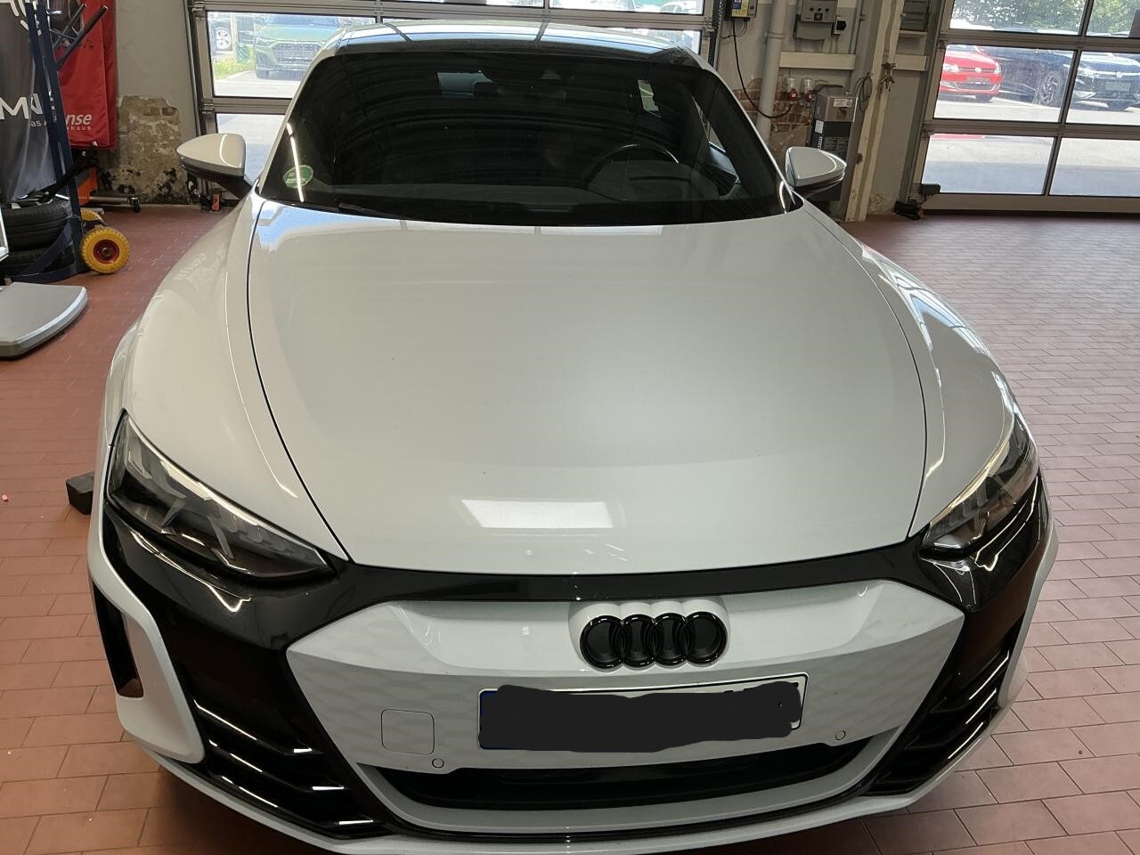 Image about Audi e-tron GT e-tron quattro