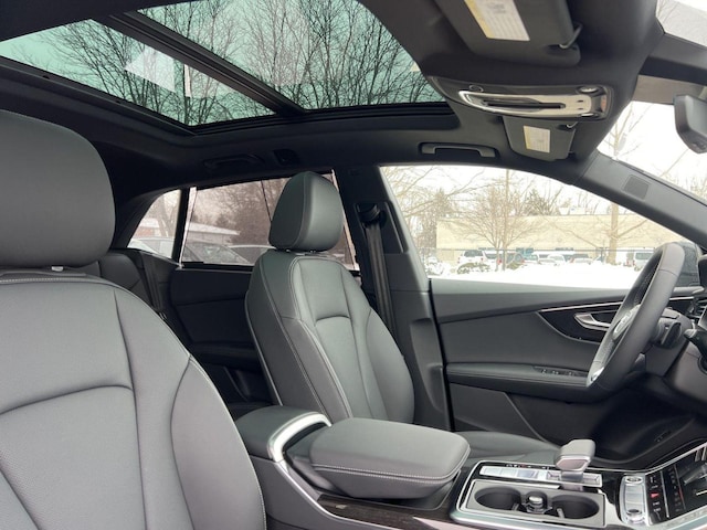 2026 Audi Q8 Premium Plus - Photo 15