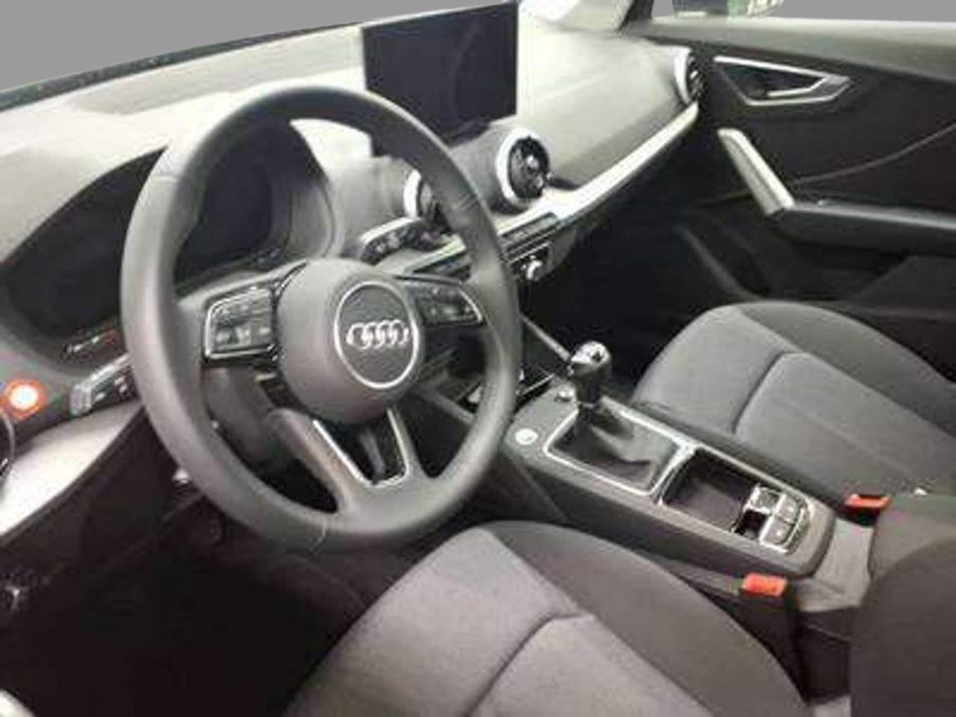 Audi Q2 S line