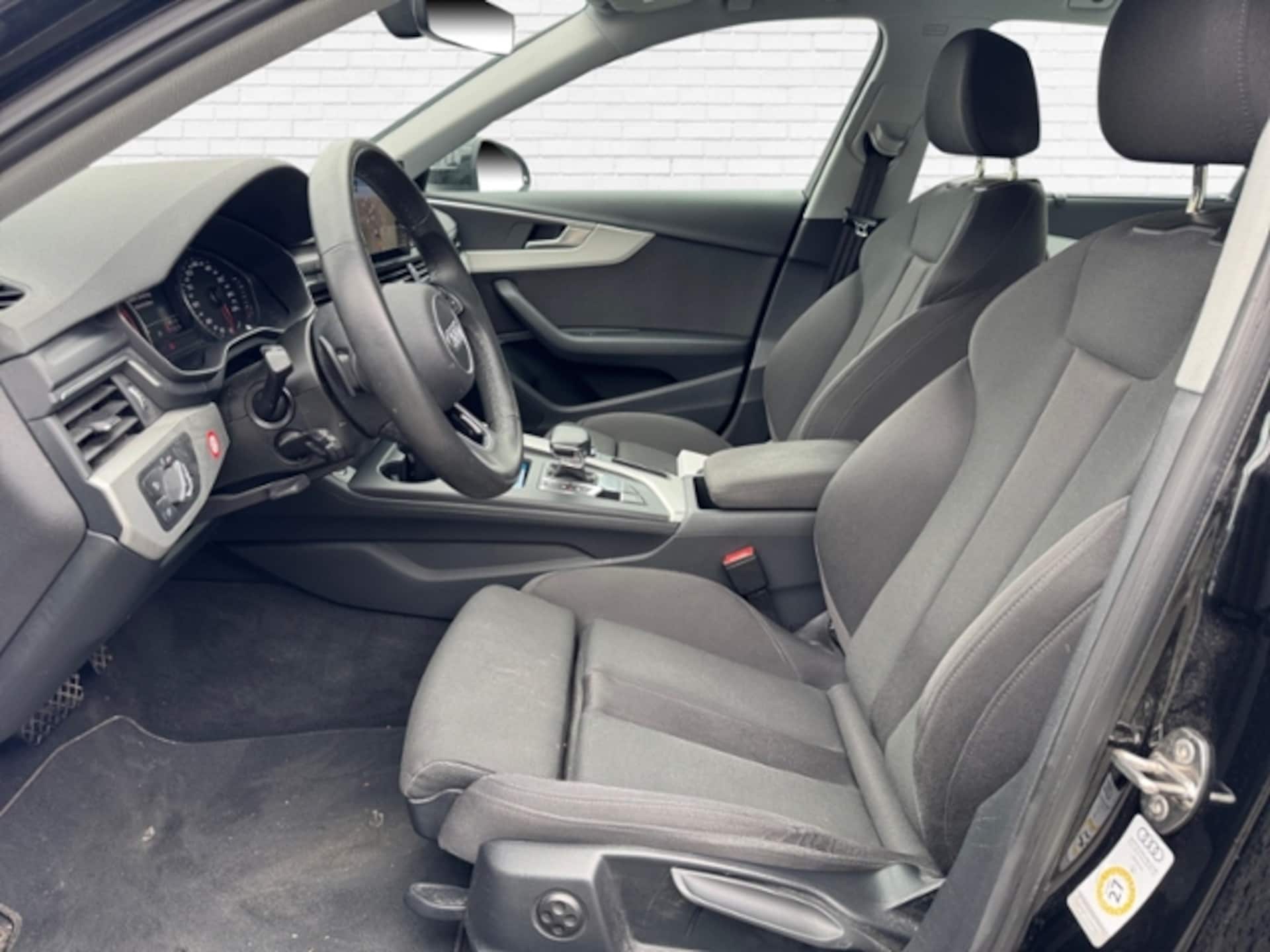 Audi A4 Avant S line