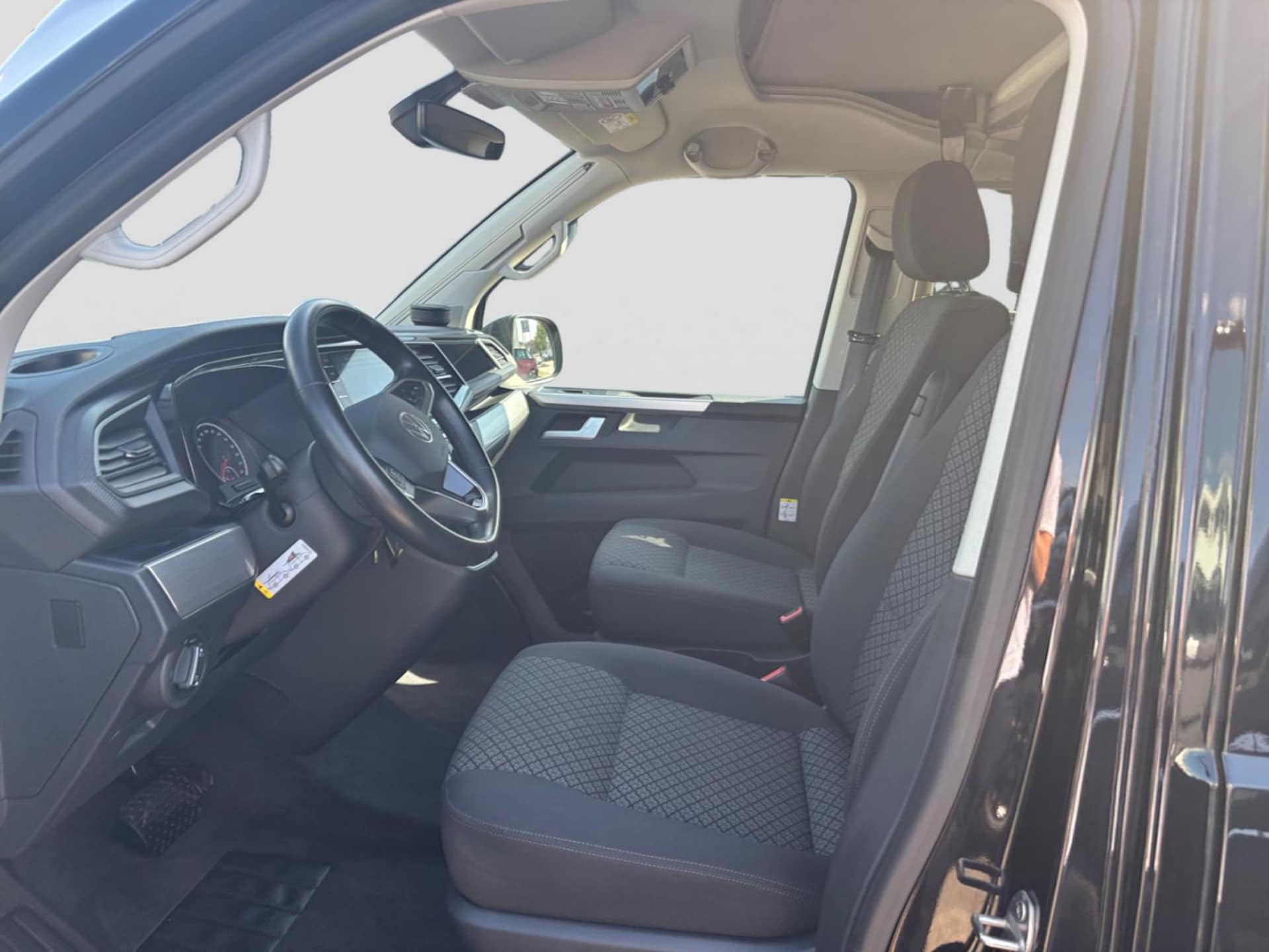 Volkswagen T6.1 California Beach
