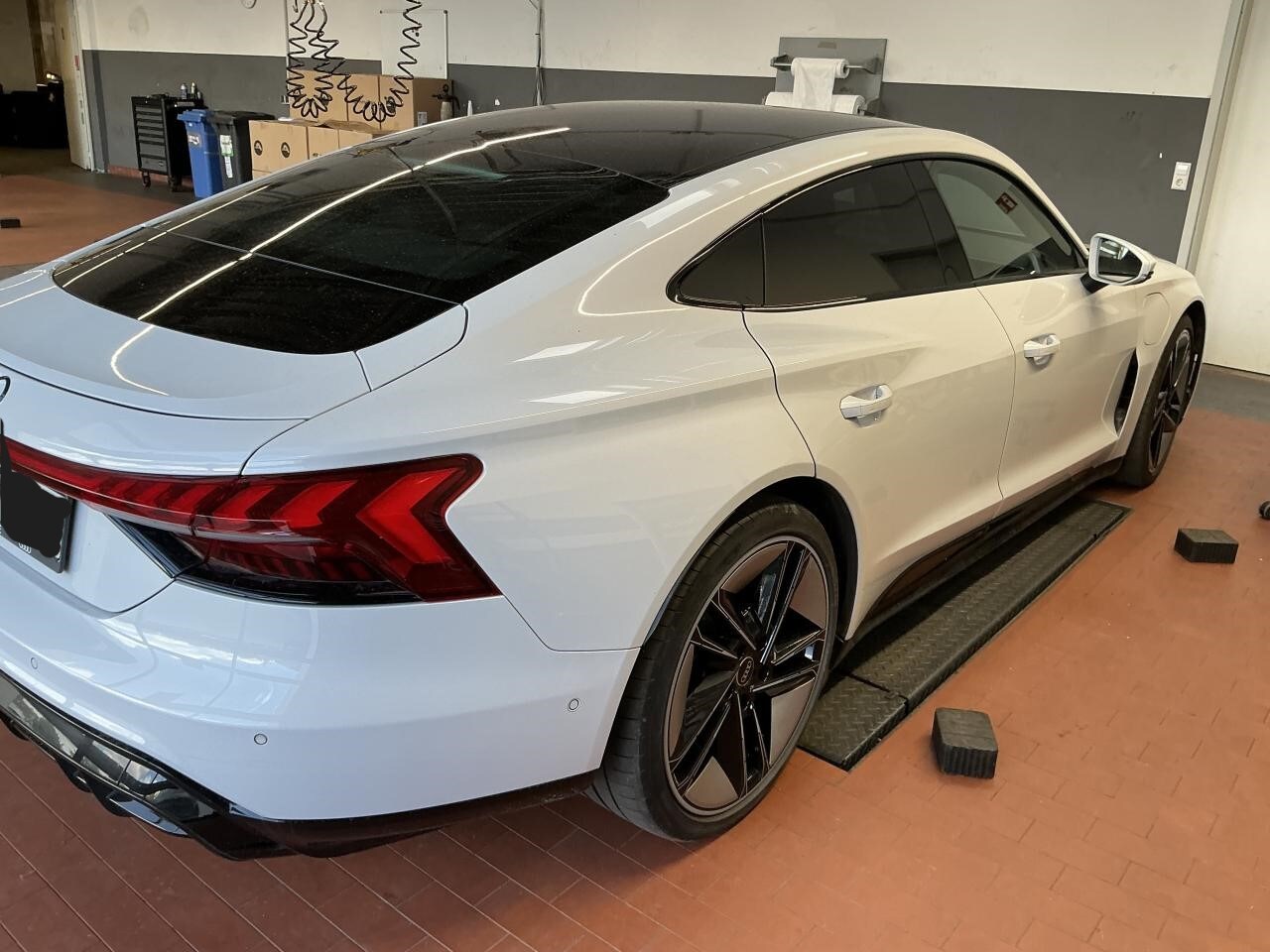 Image about Audi e-tron GT e-tron quattro