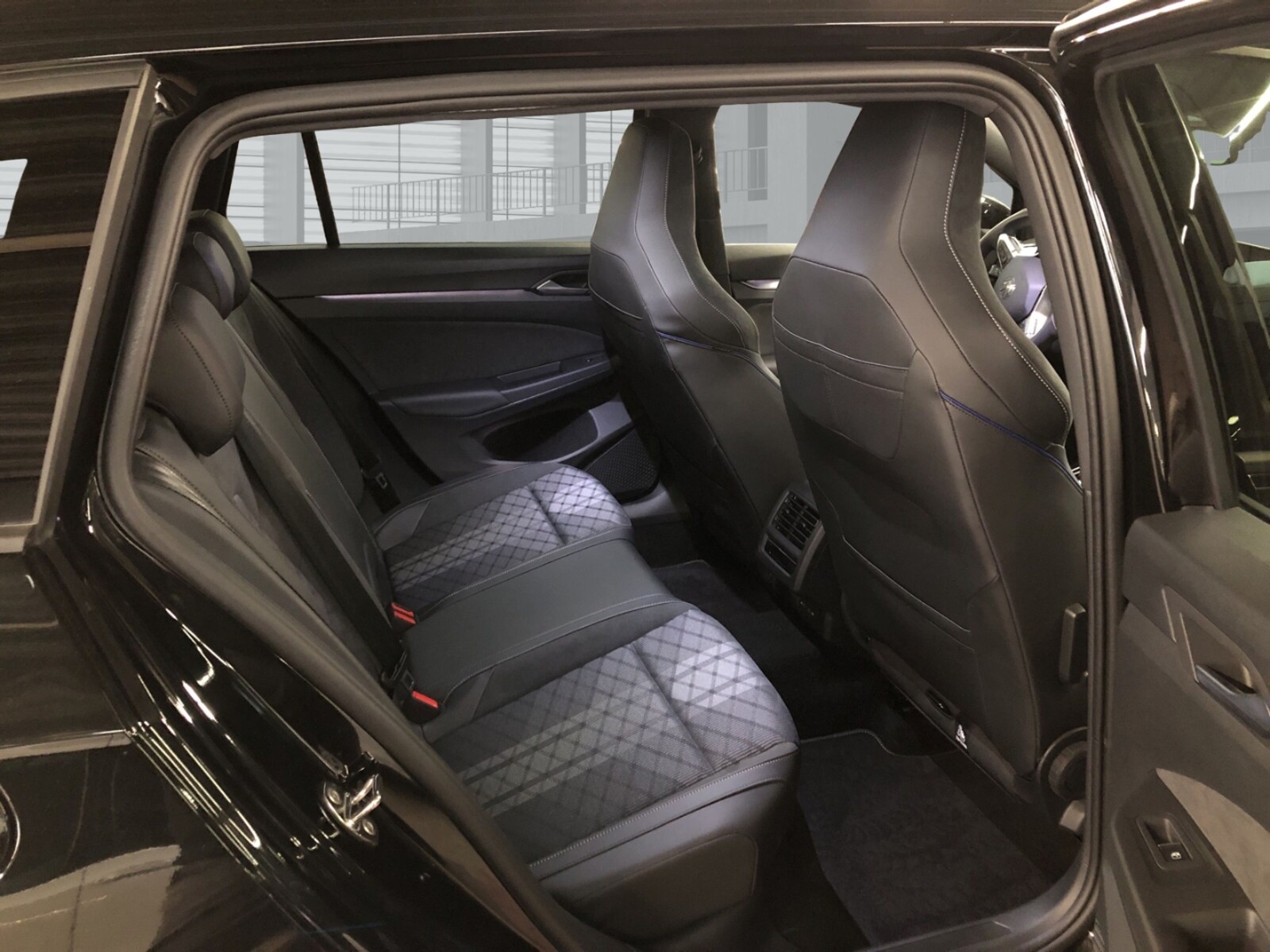 Volkswagen Golf Variant – Bild 6