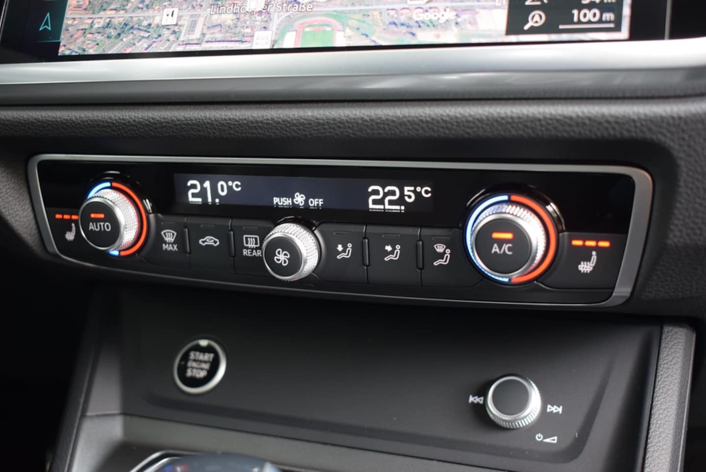 Bild über Audi Q3 S line 35 TFSI S tronic - für weitere Informationen kontaktieren Sie den Audi Partner