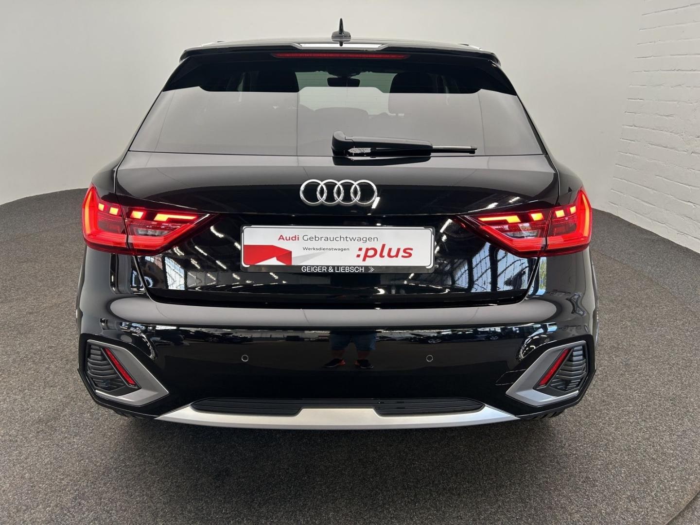 Bild über Audi A1 allstreet 30 TFSI Schaltgetriebe - für weitere Informationen kontaktieren Sie den Audi Partner