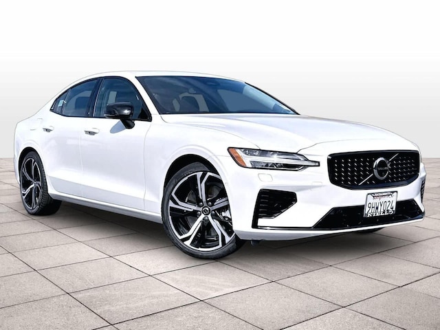 2023 Volvo S60 Recharge Plug-In Hybrid
