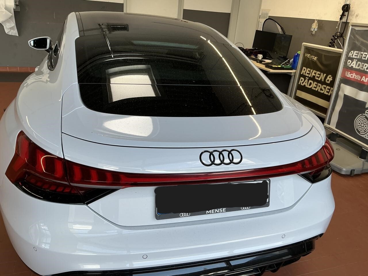 Image about Audi e-tron GT e-tron quattro