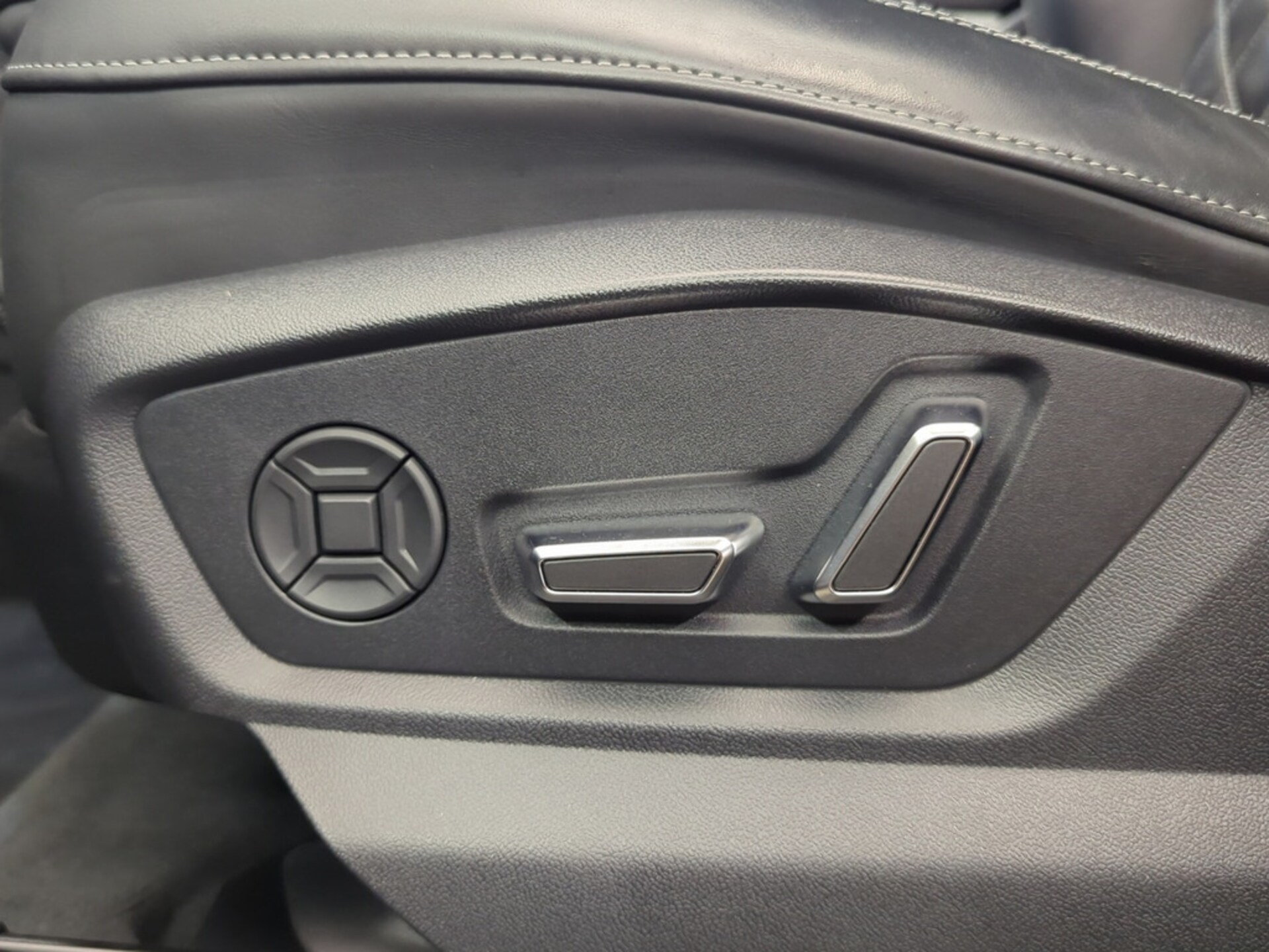 Audi Q8 SUV