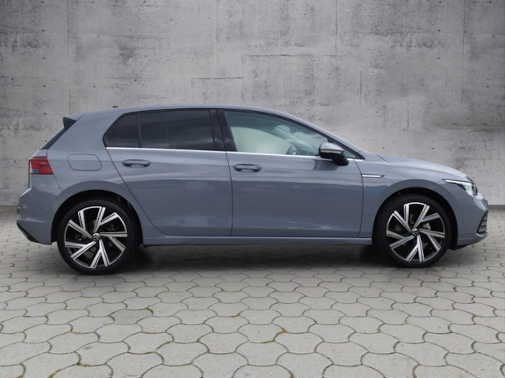 Volkswagen Golf Style