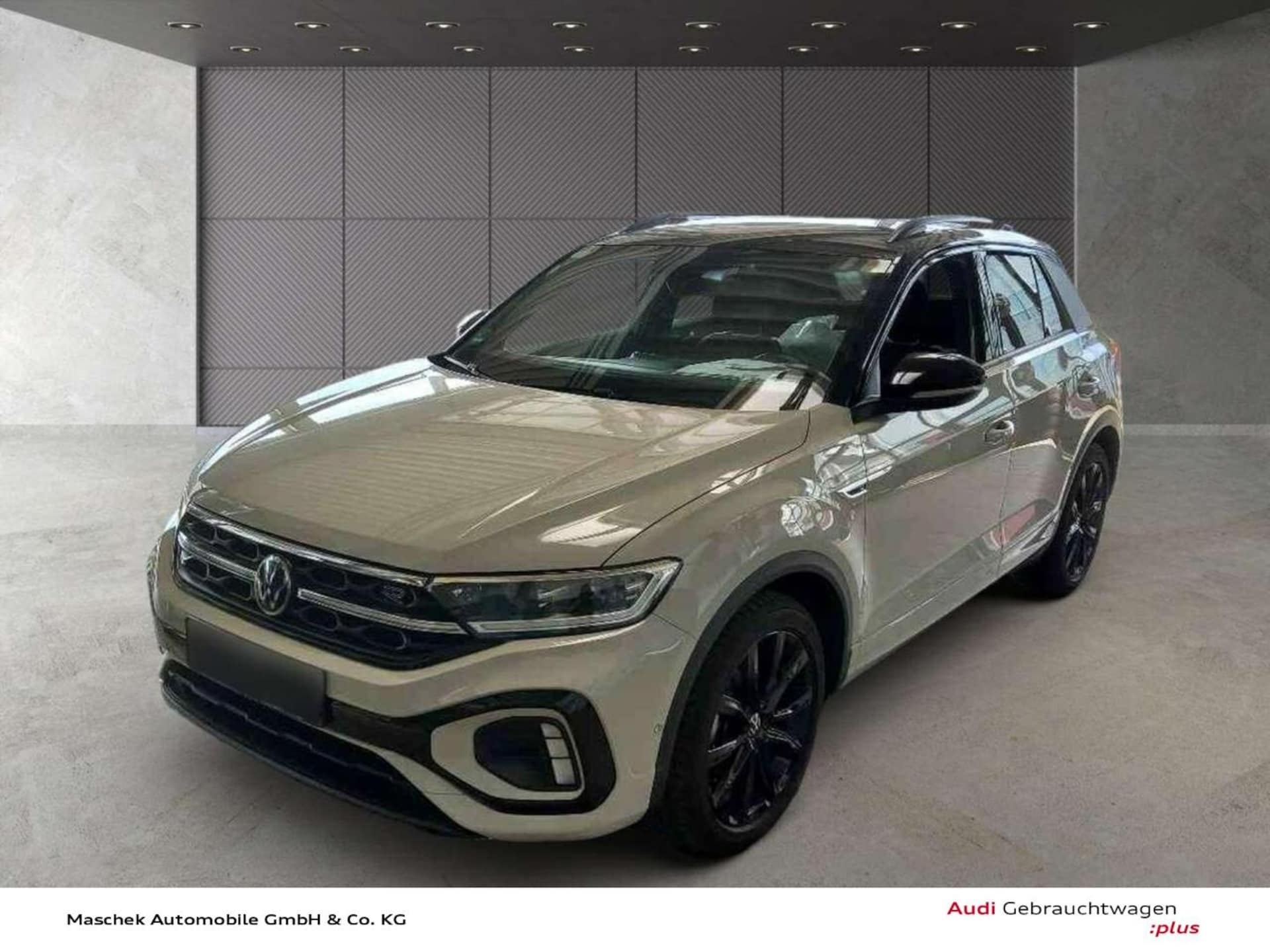 Volkswagen T-Roc — Volkswagen T-Roc R-Line 1.5 TSI DSG Matrix RearView Standh ACC Navi