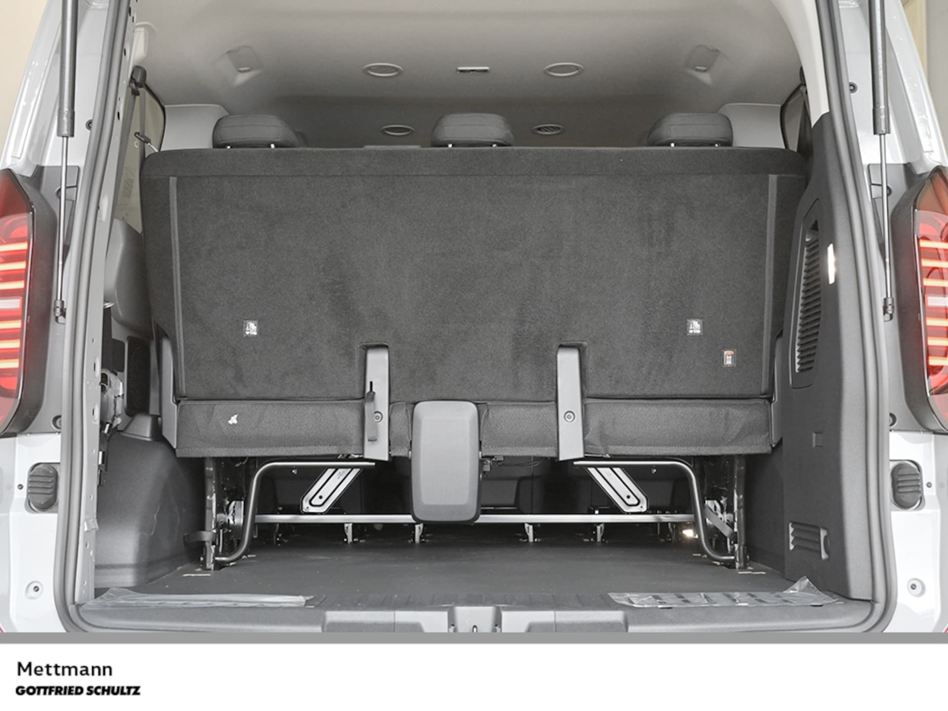 Volkswagen Transporter Kombi kurzer Radstand