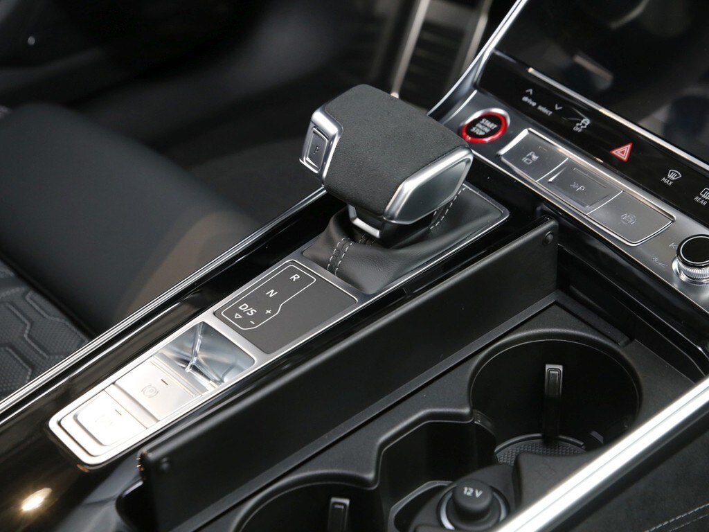 Image about Audi RS 6 Avant performance quattro tiptronic