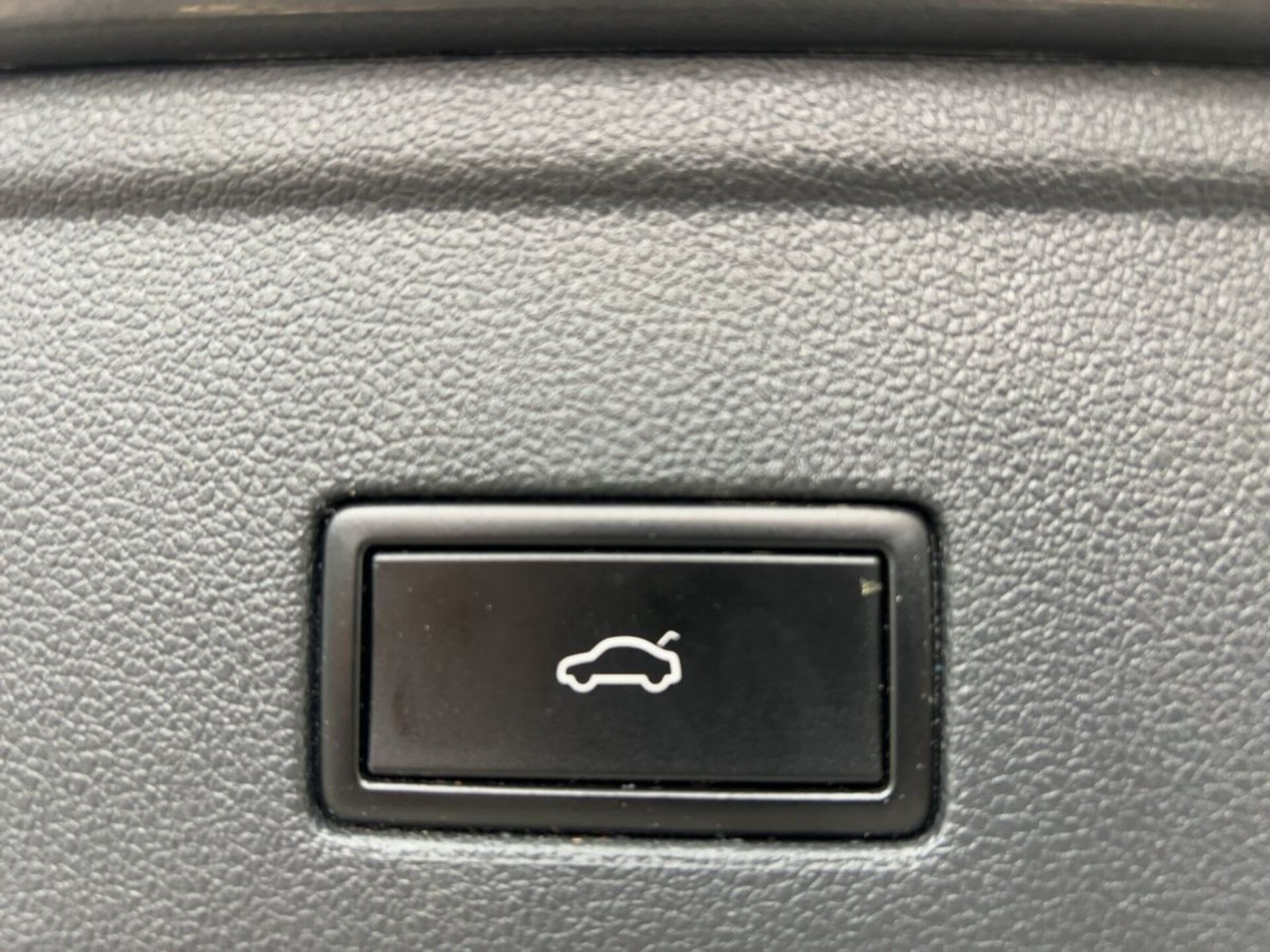 Volkswagen Touareg Basis-Modell
