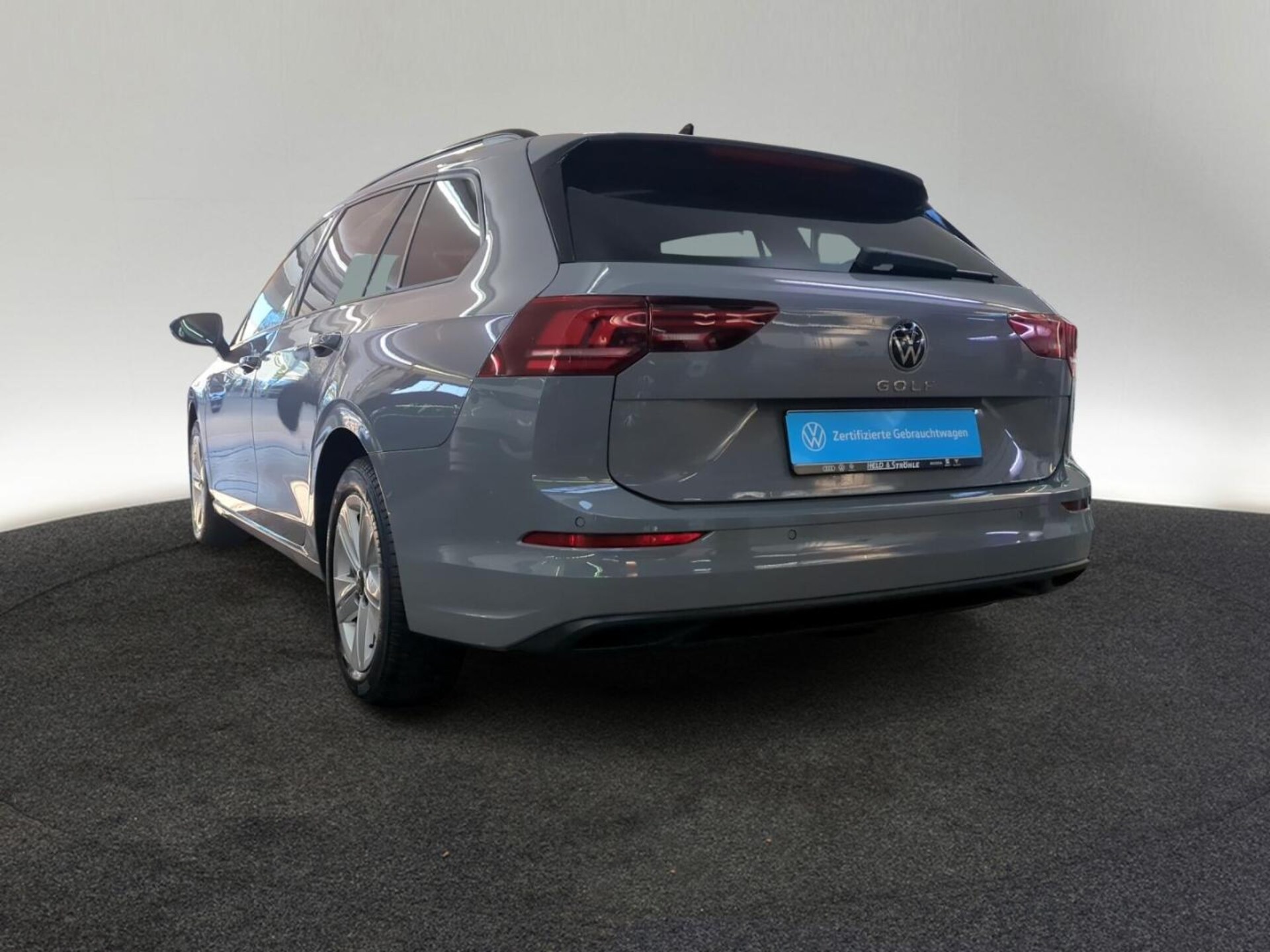 Volkswagen Golf Variant Life