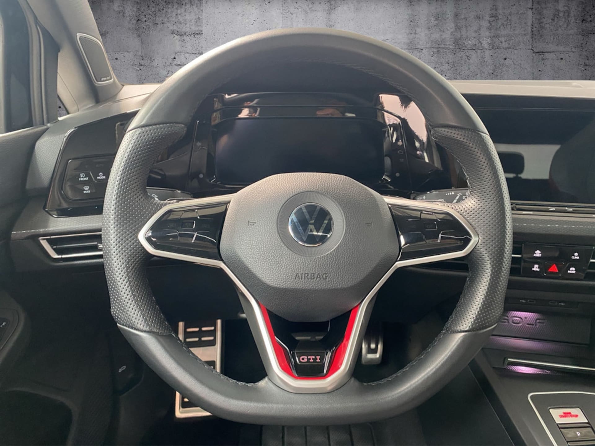 Volkswagen Golf GTI