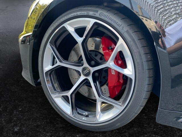Image about Audi RS 4 Avant TFSI quattro tiptronic