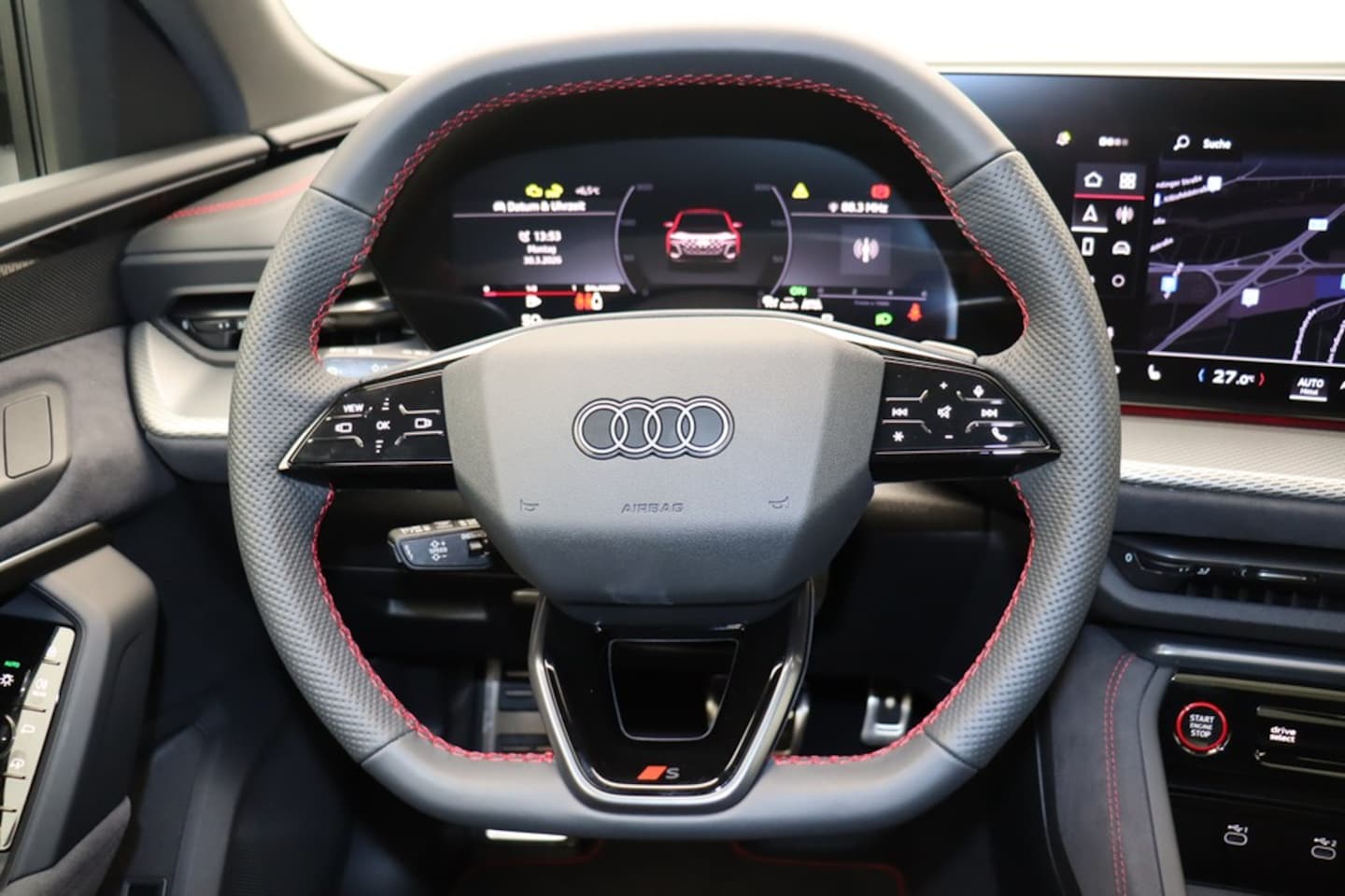 Bild über Audi Q5 SUV TDI quattro 150 kW S tronic - für weitere Informationen kontaktieren Sie den Audi Partner