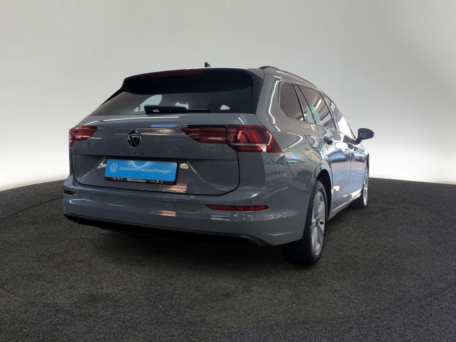 Volkswagen Golf Variant Life