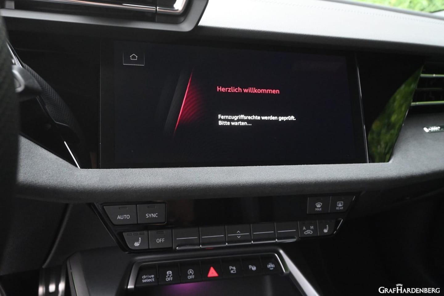 Bild über Audi A3 Limousine S line TFSI S tronic - für weitere Informationen kontaktieren Sie den Audi Partner