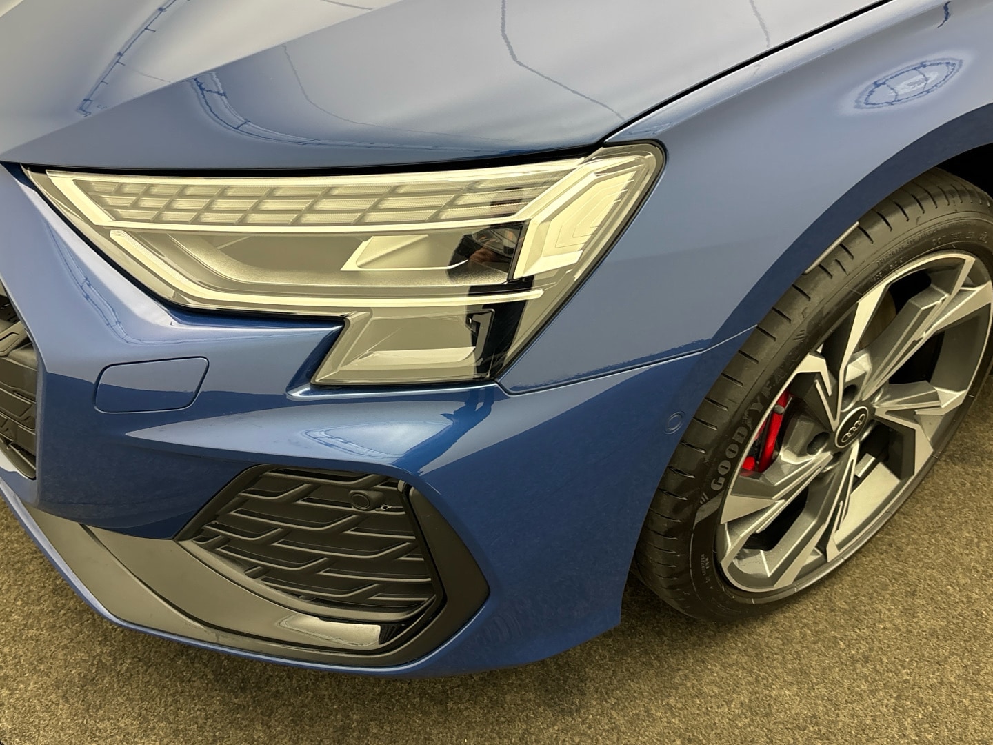 Bild über Audi A3 Sportback TFSI e S line 45 TFSI e S tronic - für weitere Informationen kontaktieren Sie den Audi Partner