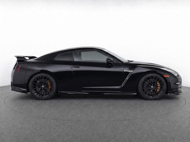2024 Nissan GT-R