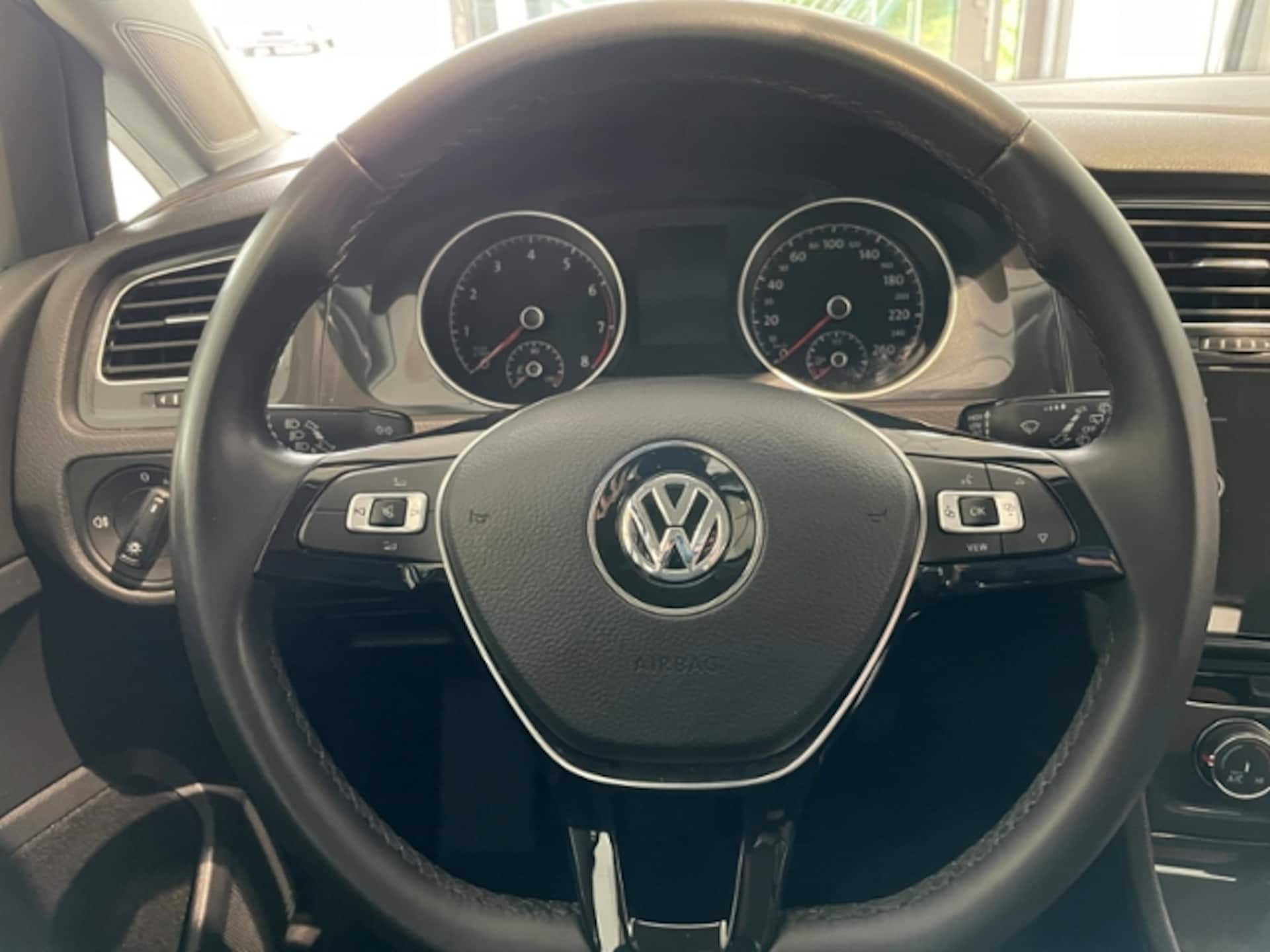 Volkswagen Golf Trendline