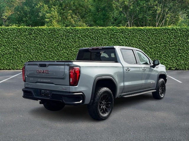2023 GMC Sierra