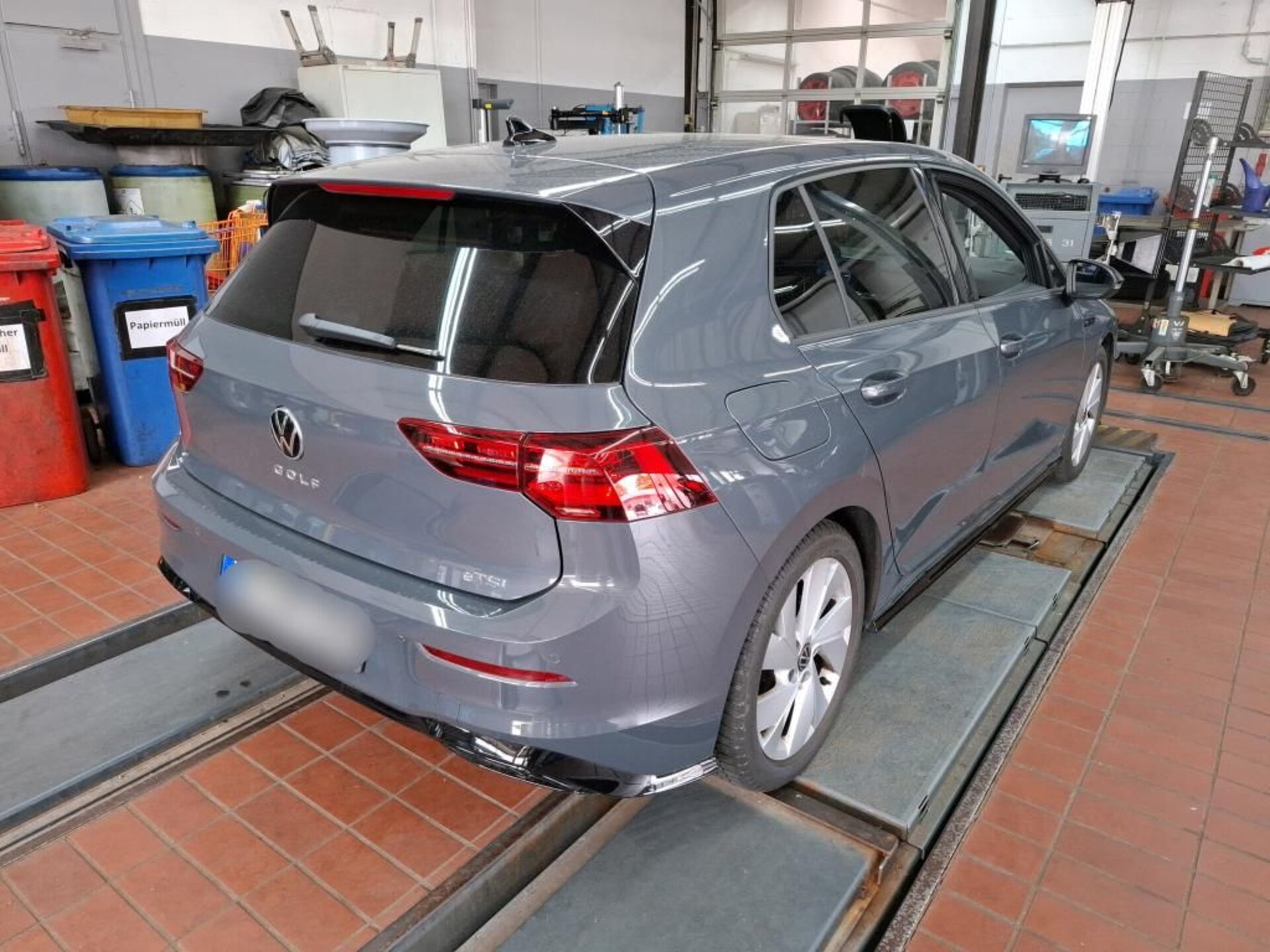 Volkswagen Golf R-Line