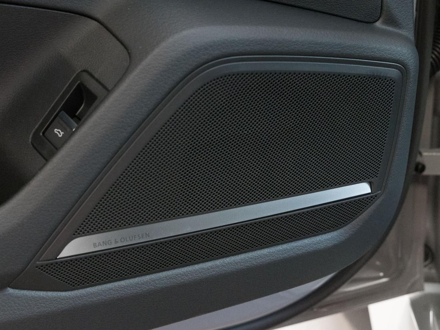 Image about Audi RS 6 Avant performance quattro tiptronic