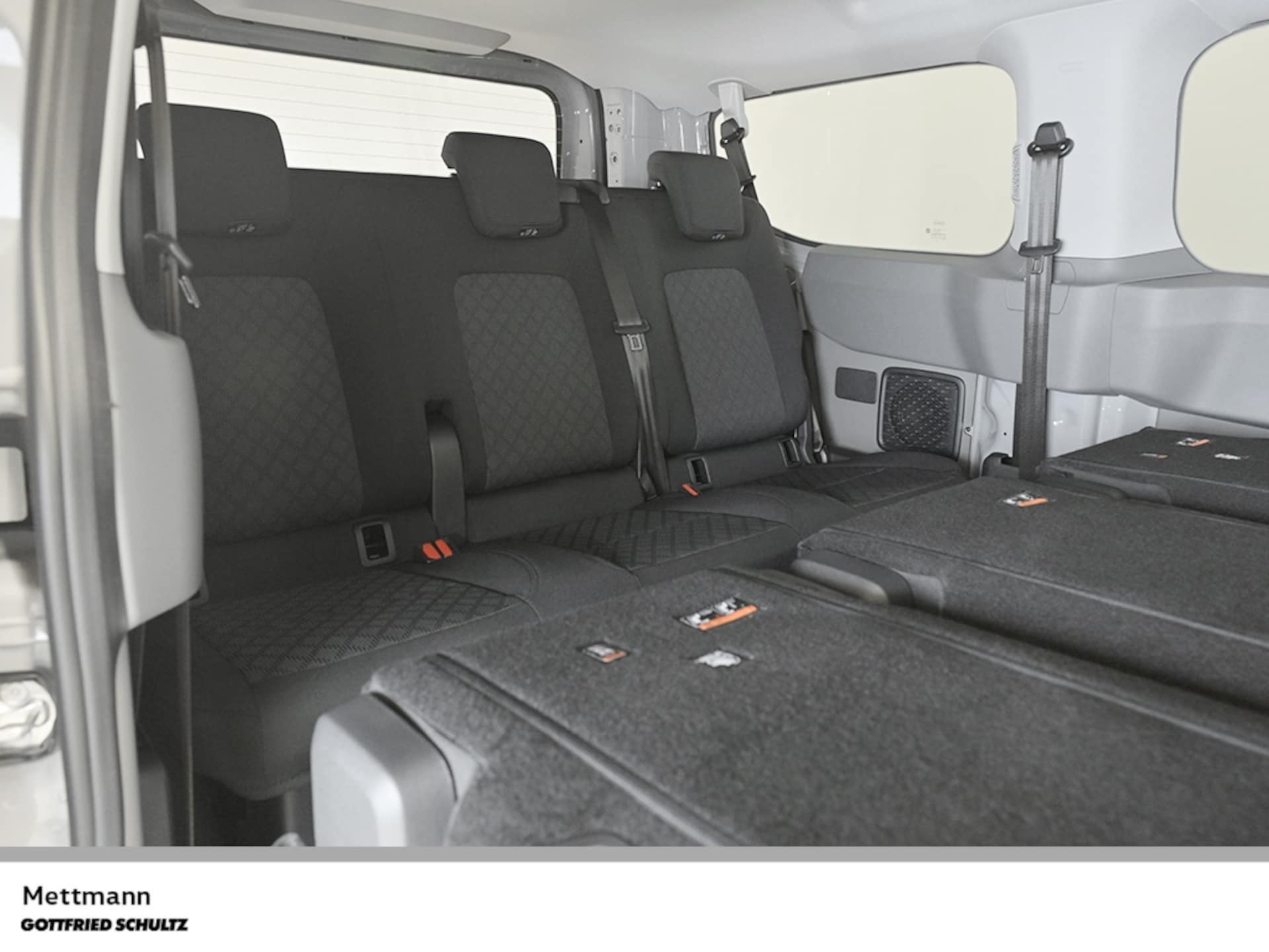 Volkswagen Transporter Kombi kurzer Radstand