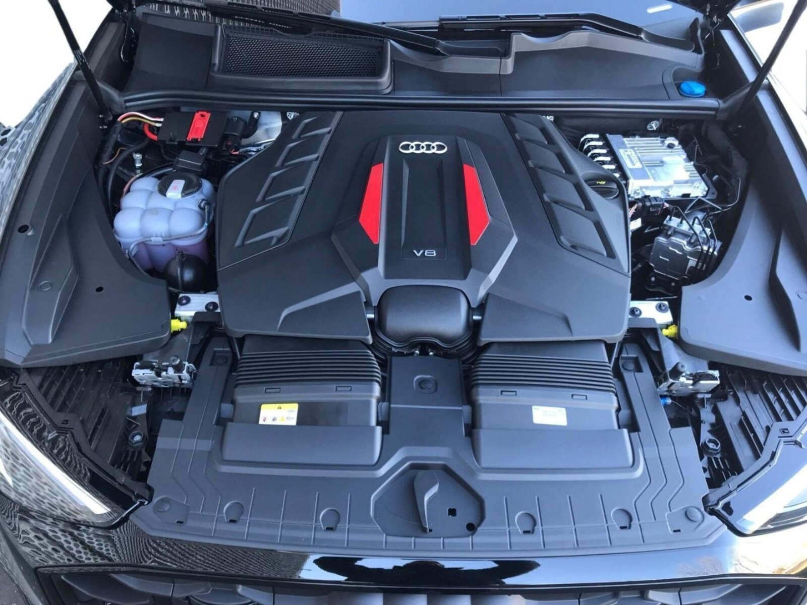 Audi SQ8 – Bild 20