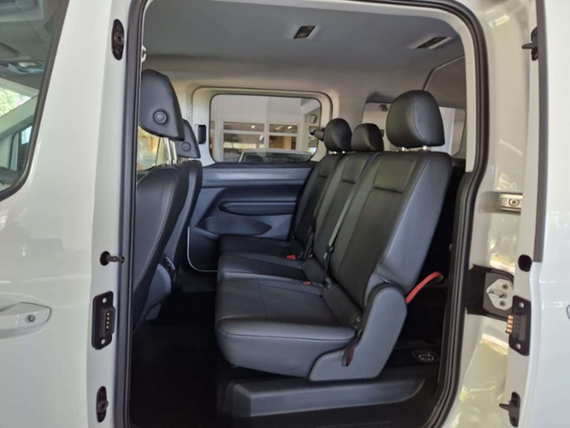 Volkswagen Caddy Maxi Basis-Modell