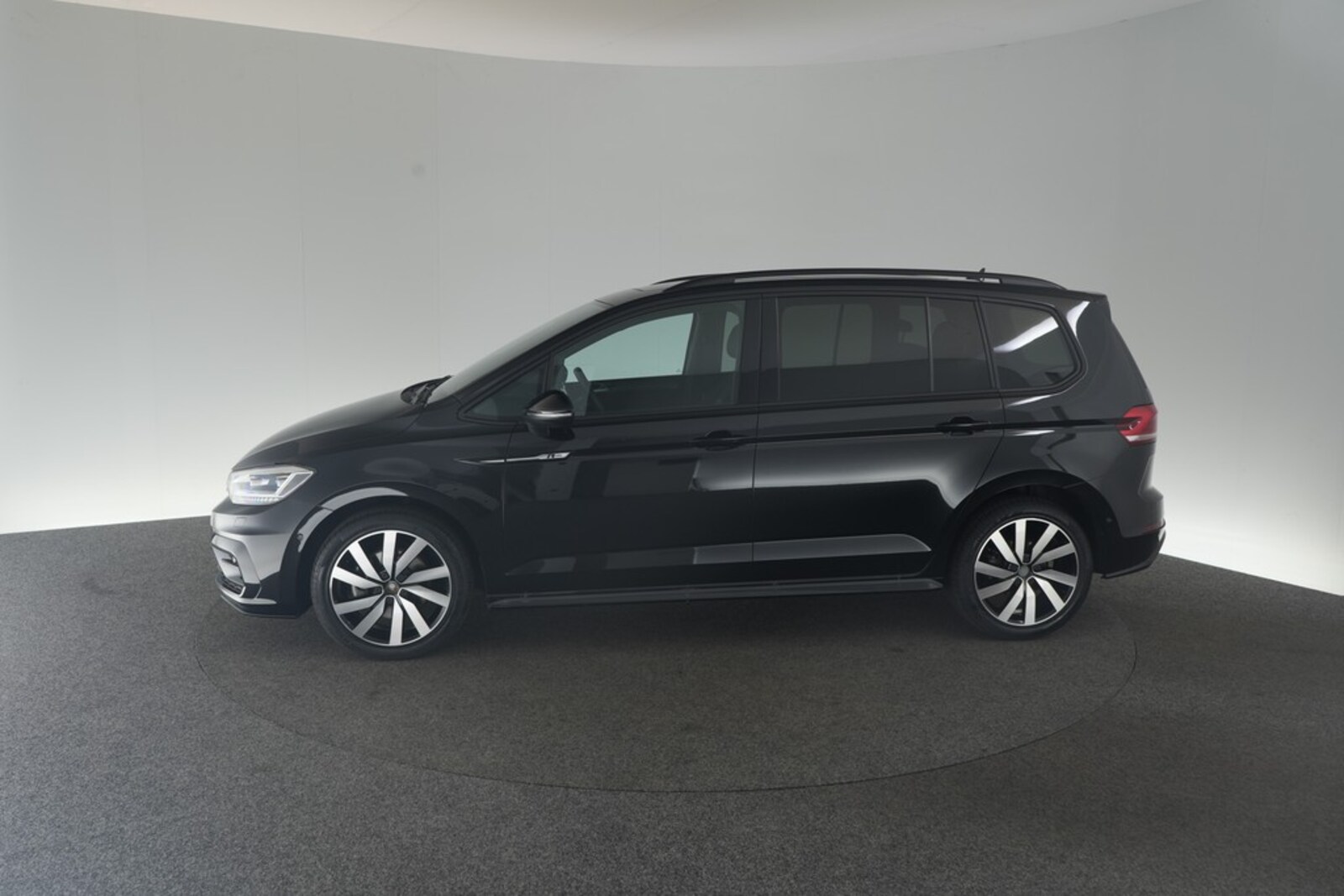 Volkswagen Touran – Bild 6