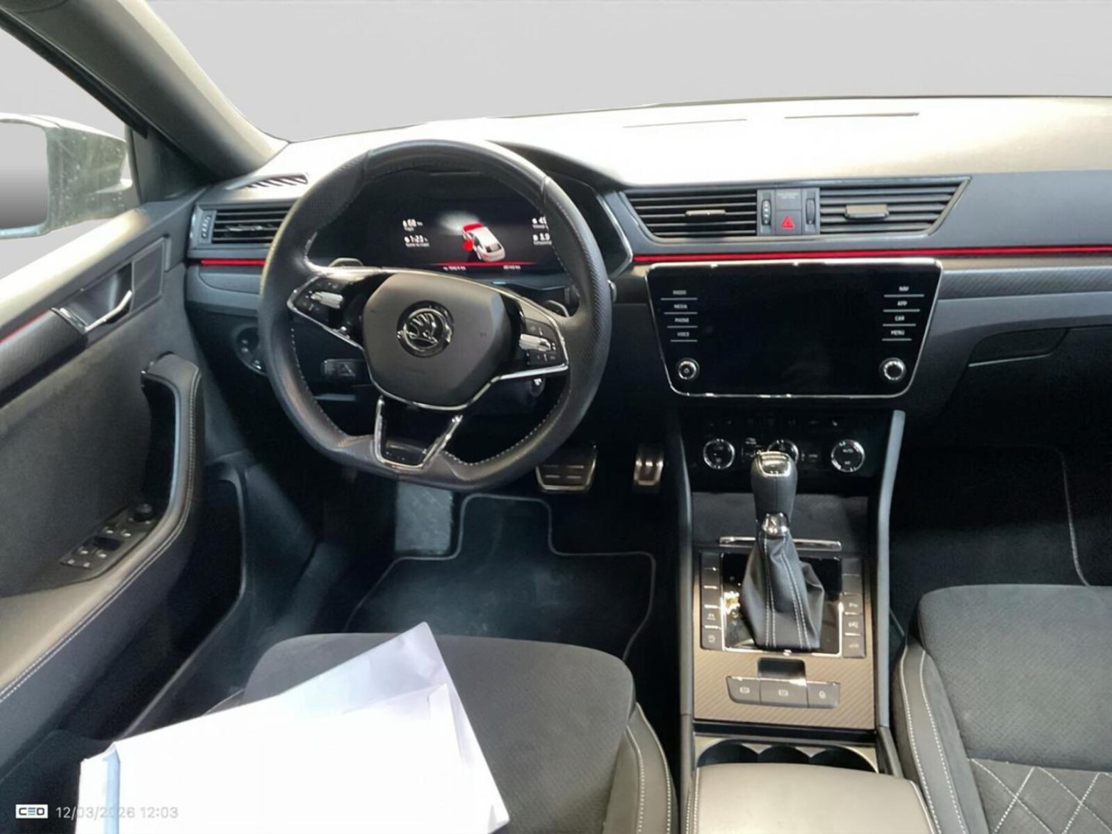 Škoda Superb Combi – Bild 9