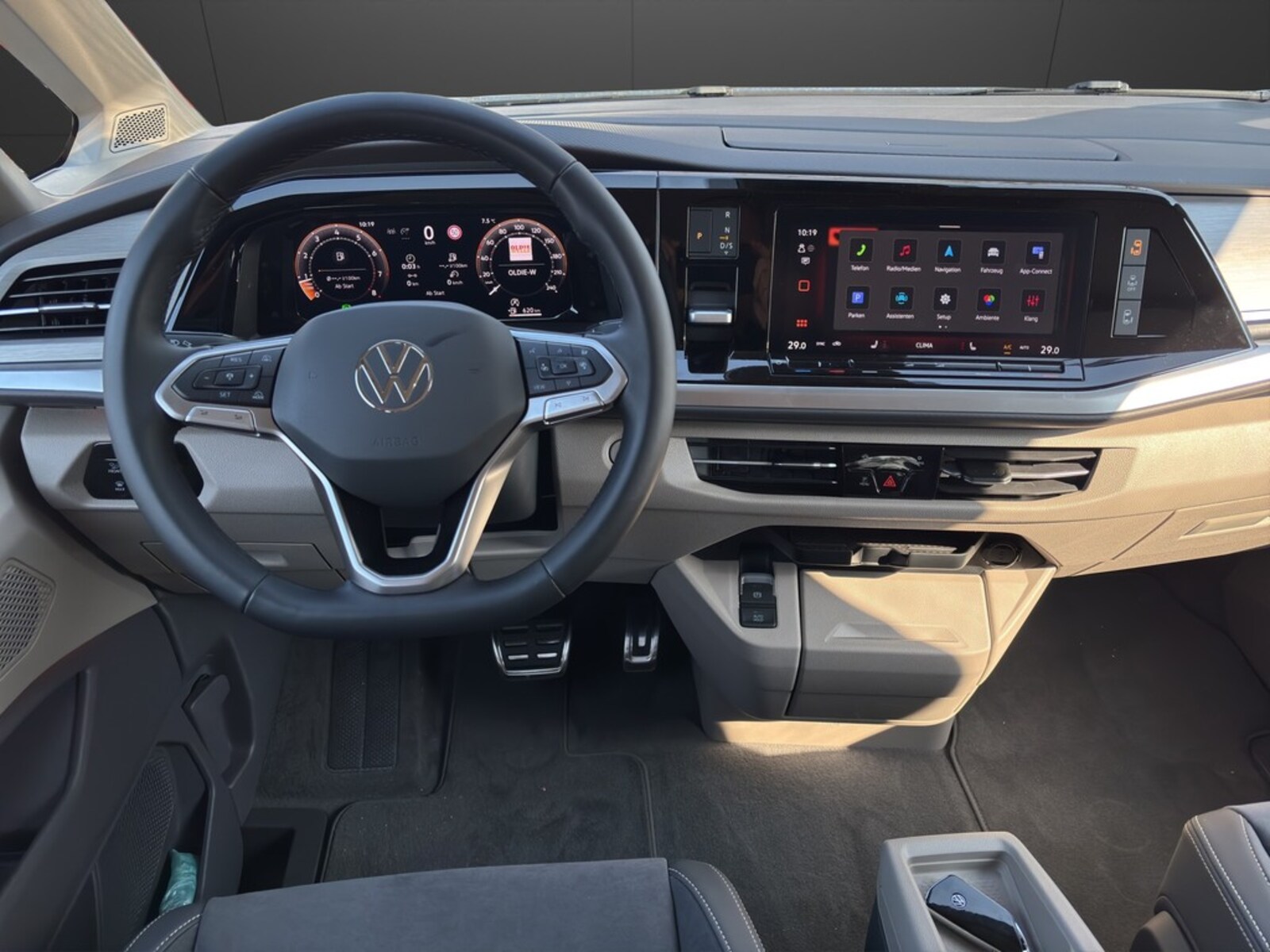 Volkswagen Multivan – Bild 10