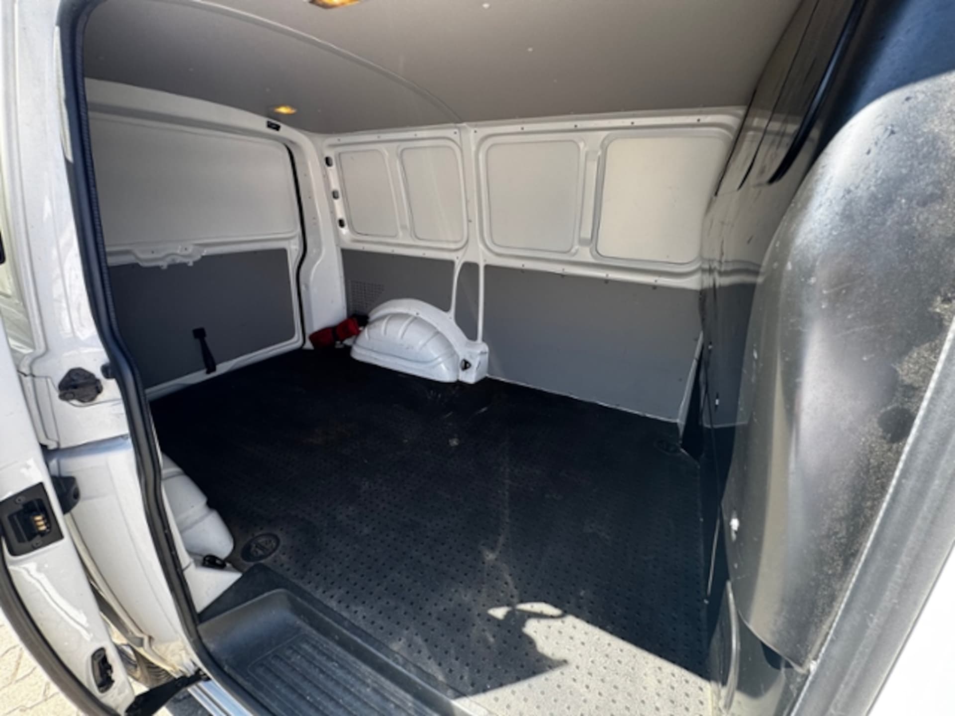 Volkswagen T6 Transporter Kasten kurzer Radstand