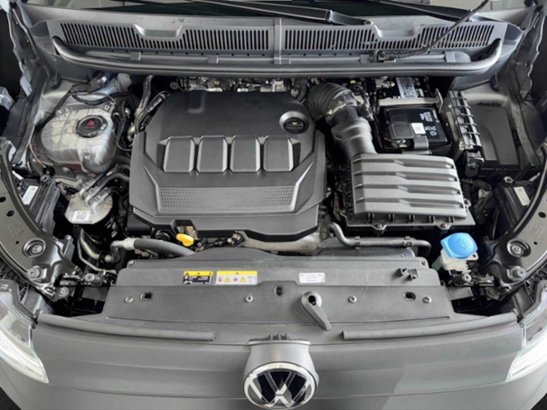 Volkswagen Caddy Basis-Modell