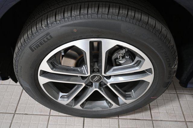 2025 Audi Q5 Premium Plus - Photo 17