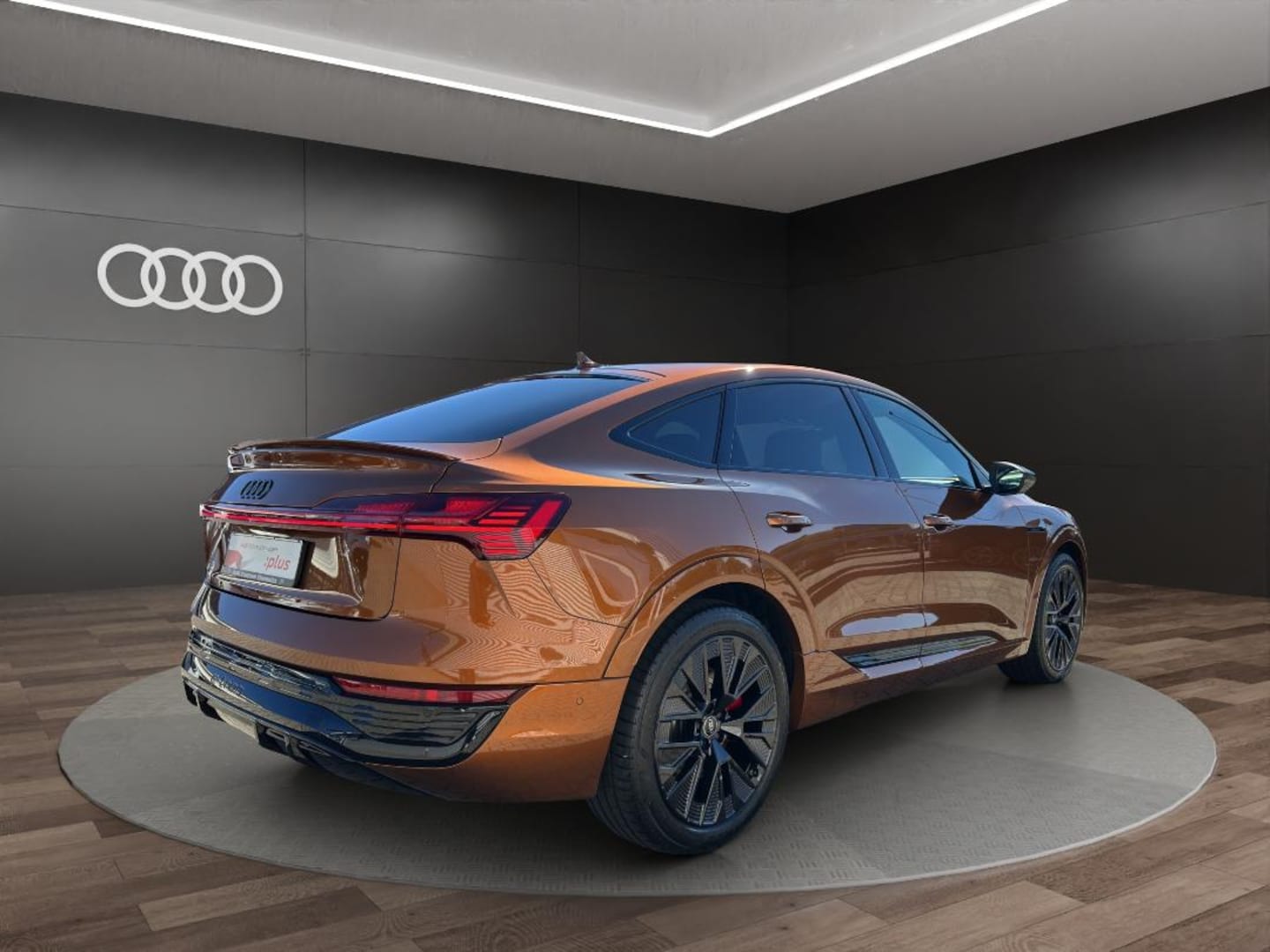 Bild über Audi Q8 Sportback e-tron S line 55 e-tron quattro - für weitere Informationen kontaktieren Sie den Audi Partner