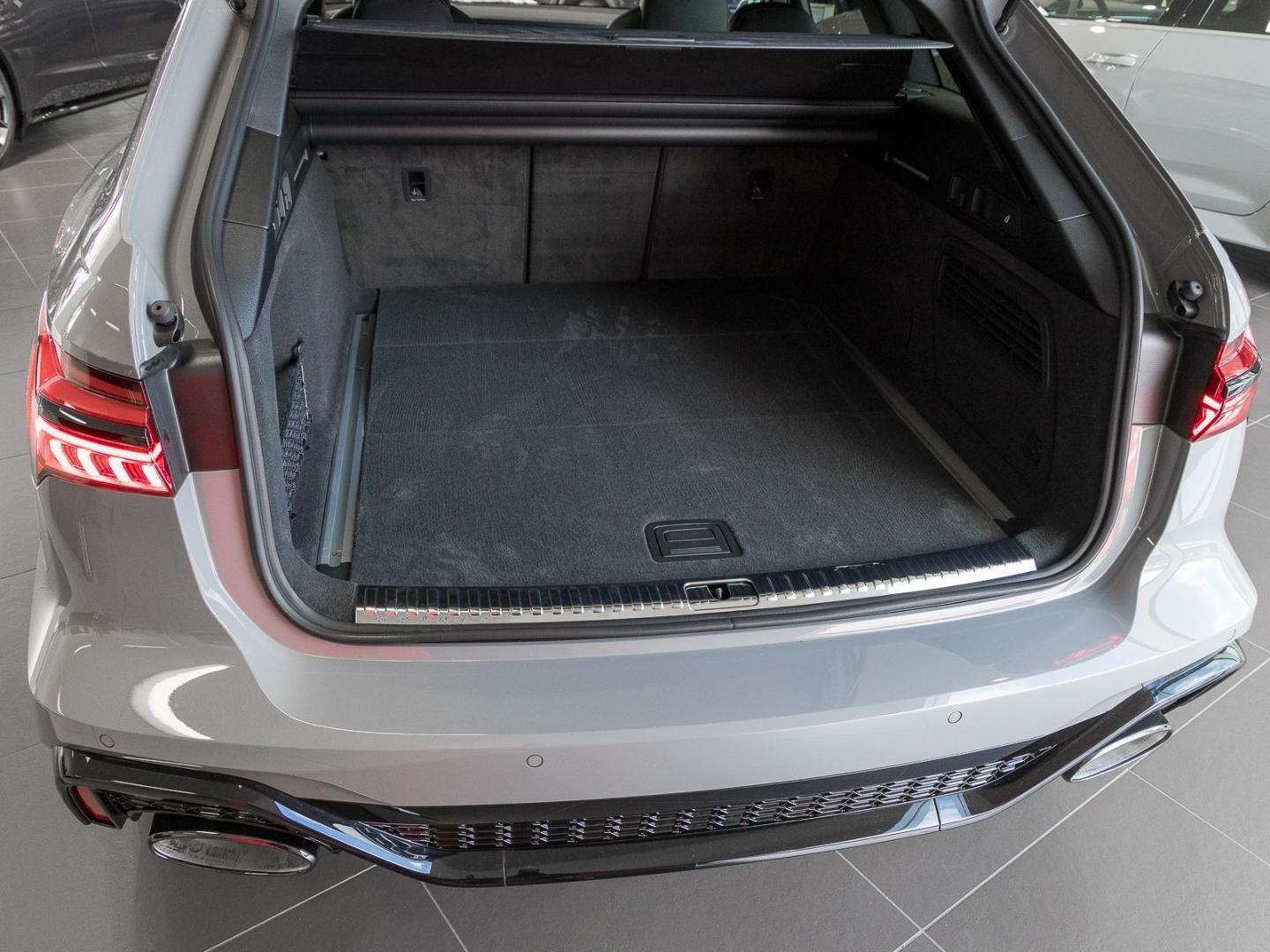 Image about Audi RS 6 Avant performance quattro tiptronic