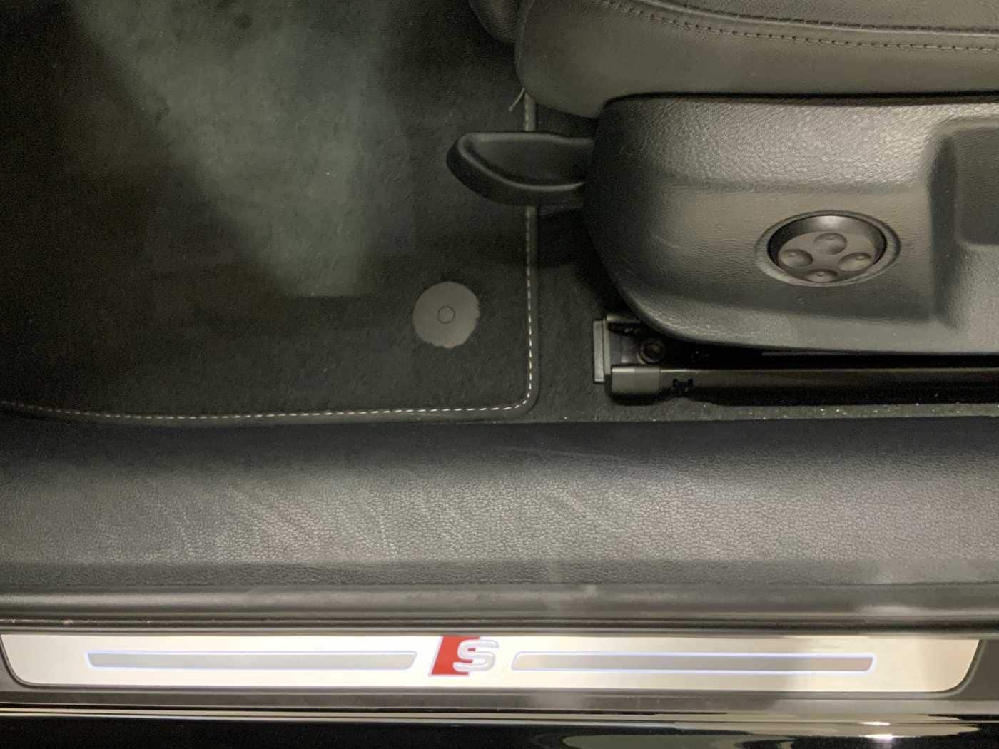 Immagine di Audi A4 Avant S line edition 40 TDI quattro 150 kW (204 CV) S tronic - Vista: for more details contact your dealer