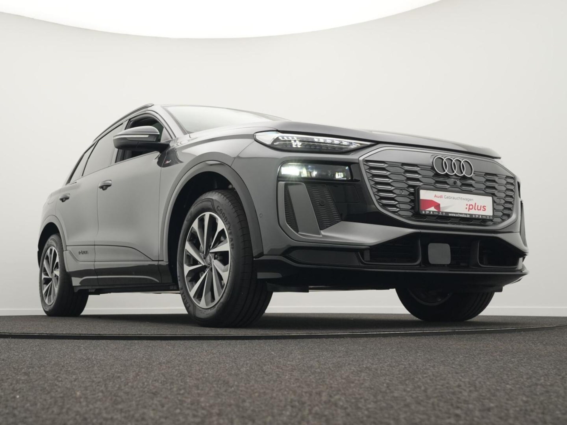 Audi Q6 SUV e-tron