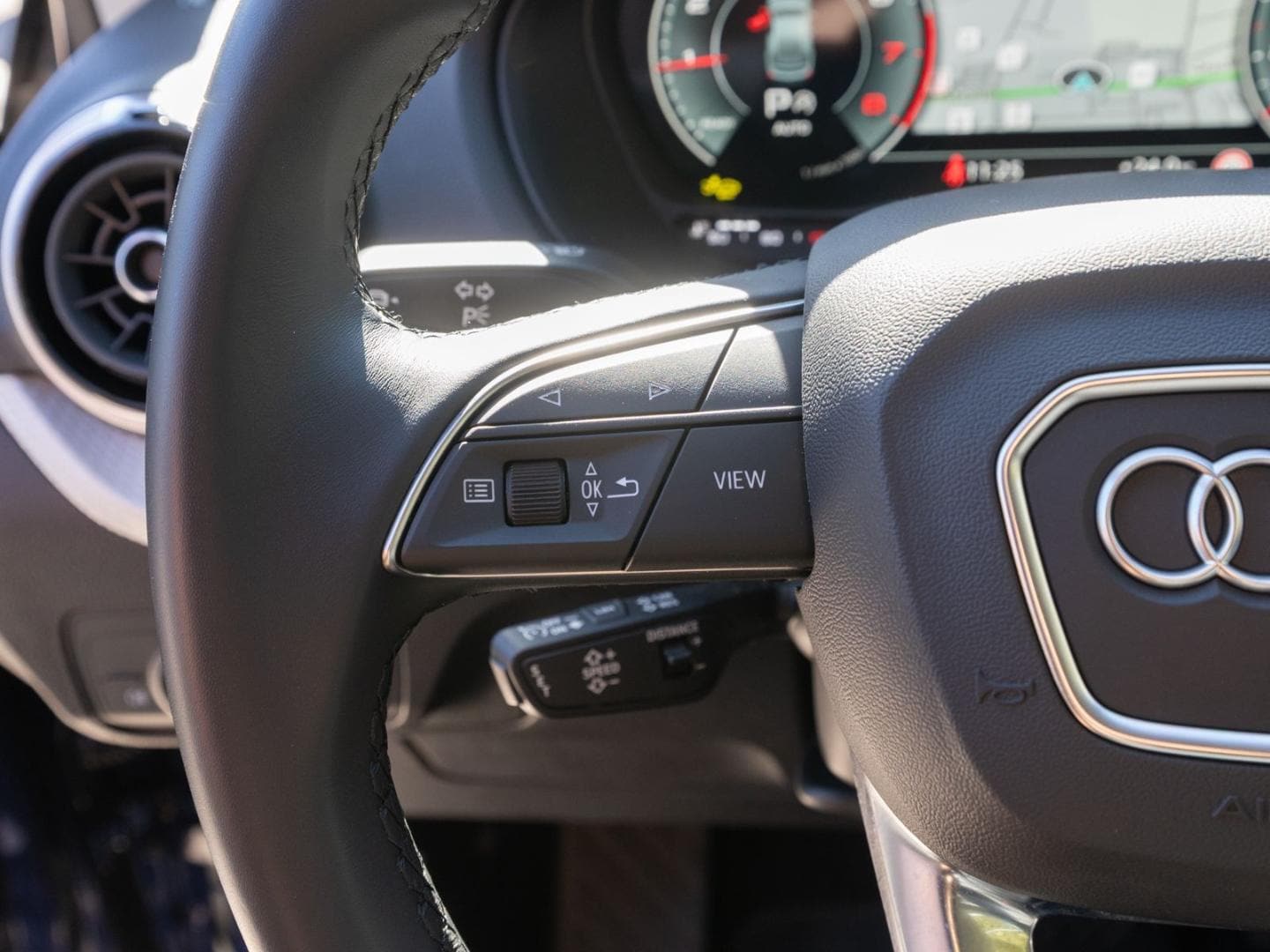 Bild über Audi Q2 advanced 35 TFSI S tronic - für weitere Informationen kontaktieren Sie den Audi Partner