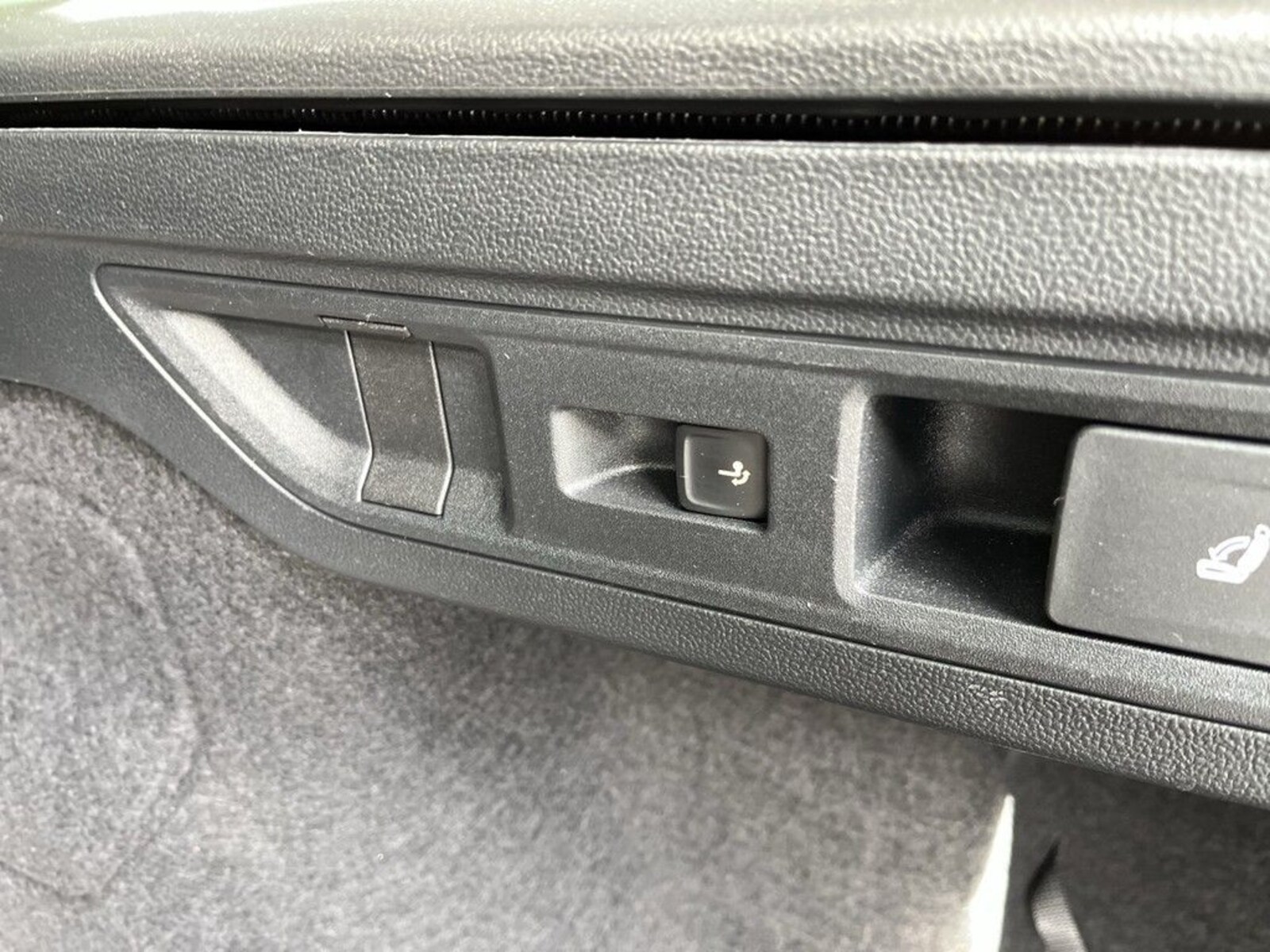 Volkswagen Passat – Bild 13