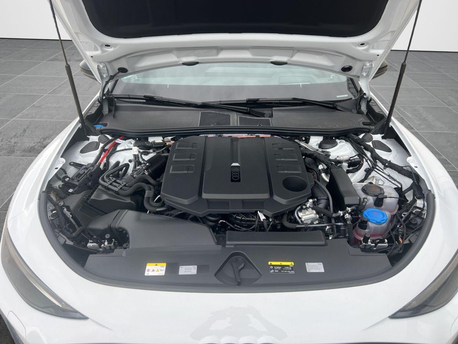 Audi A6 Avant edition one