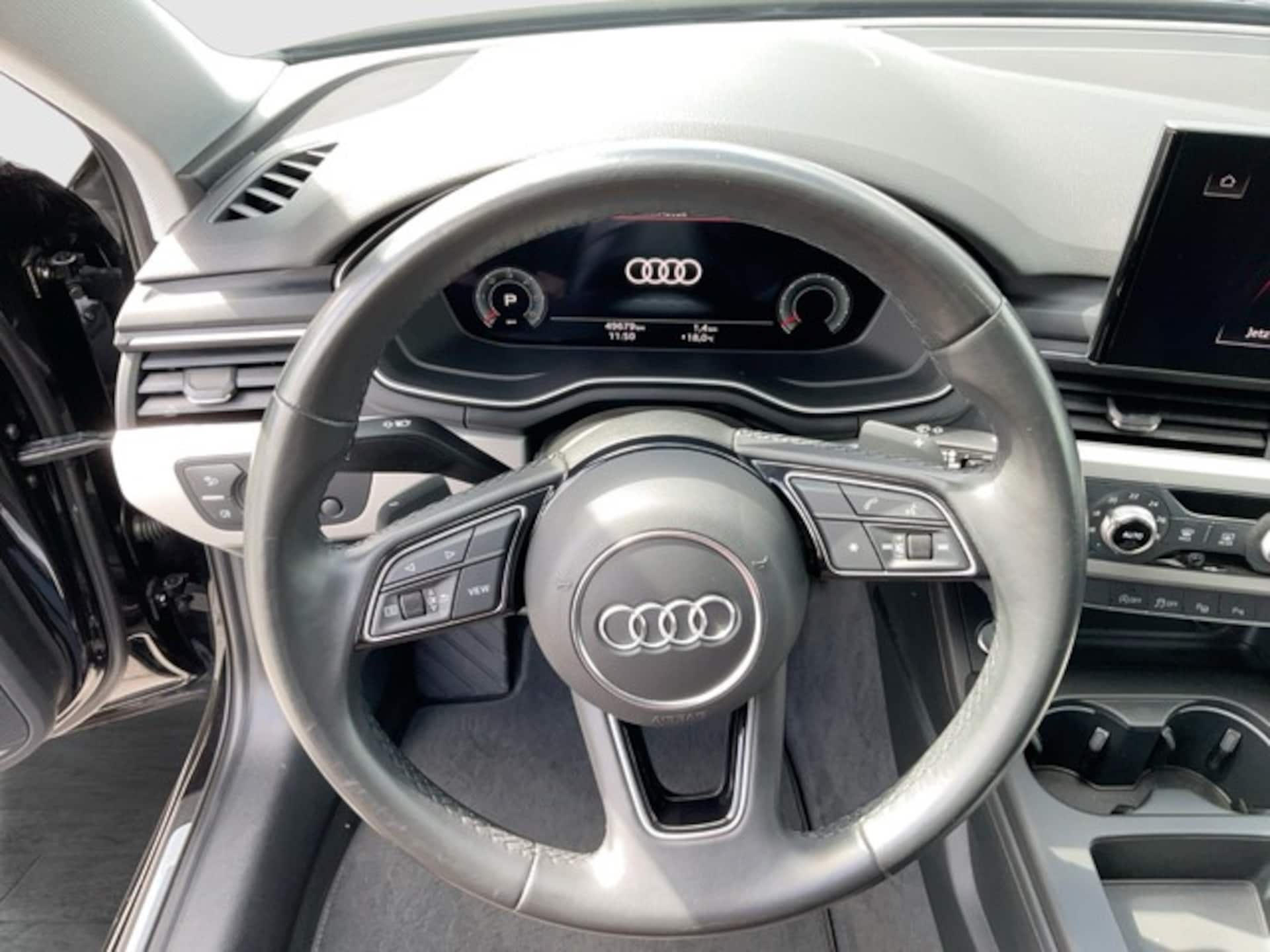 Audi A4 Avant S line